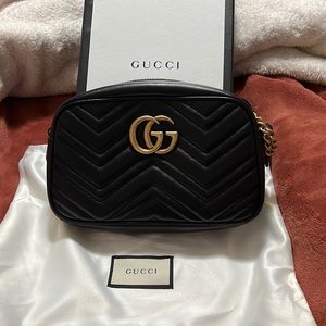 GG Marmont small matelassé shoulder bag